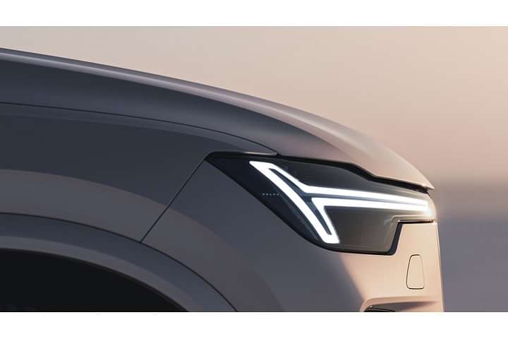 Volvo XC90 Headlight
