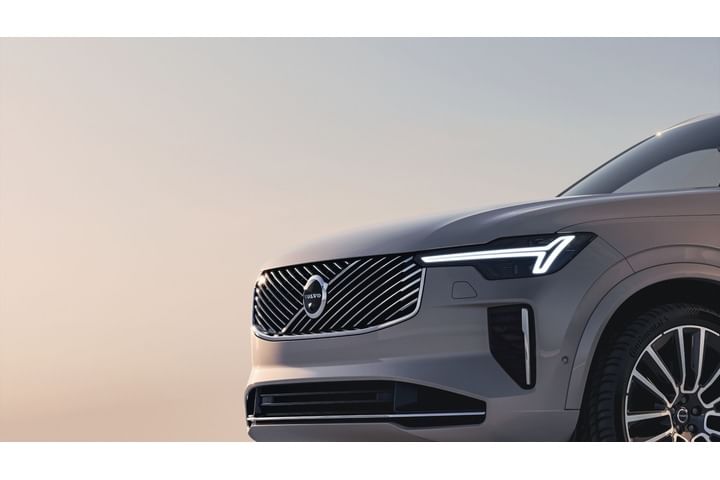 Volvo XC90 Grille