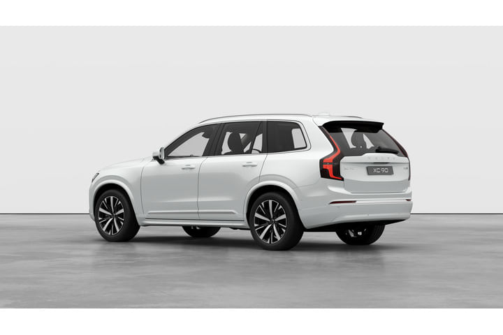 Volvo XC90 Left Rear Three Quarter