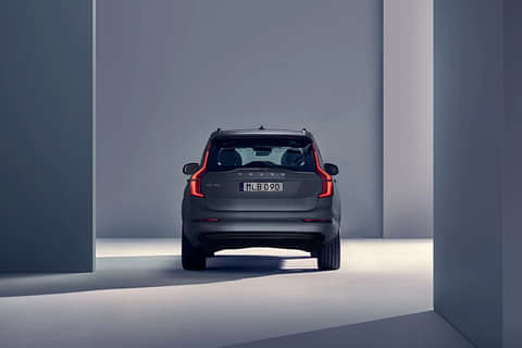 Volvo XC90 T8 Excellence Rear View