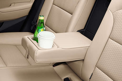 Hyundai Elantra Bottle Holders