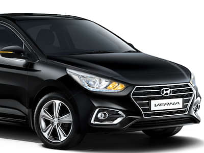 Hyundai Verna Petrol 1.6 E Images