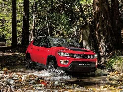 Jeep Compass Trailhawk 2020 Driving Shot