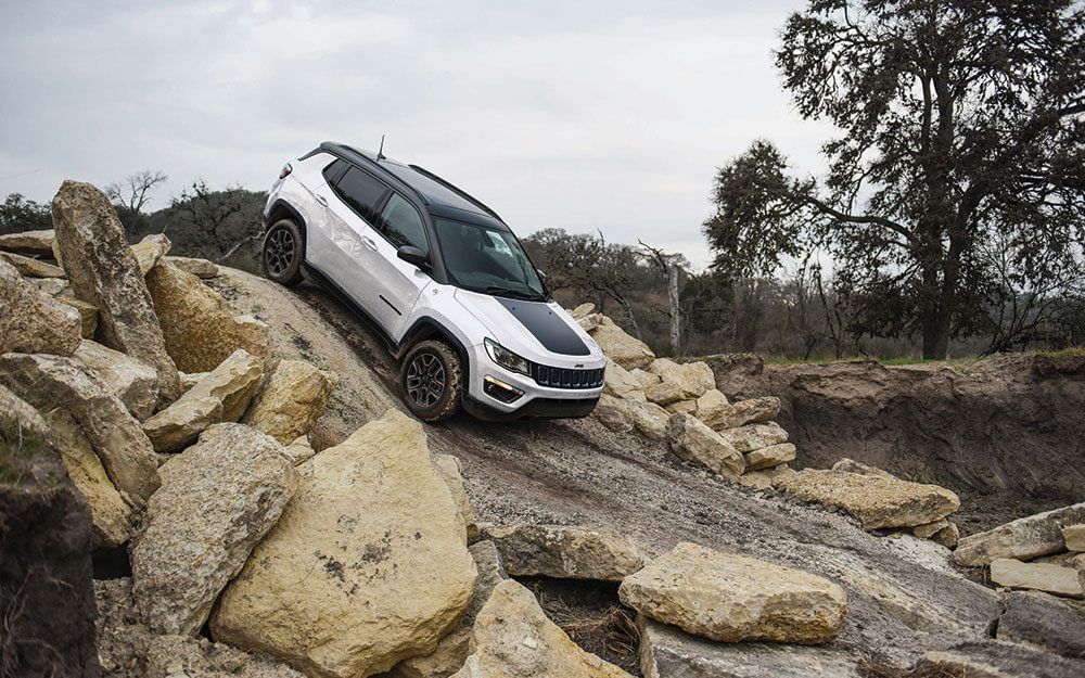 Jeep Compass Trailhawk 2020-2022 Driving Shot