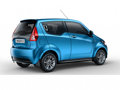 Mahindra e2o Plus Side Profile