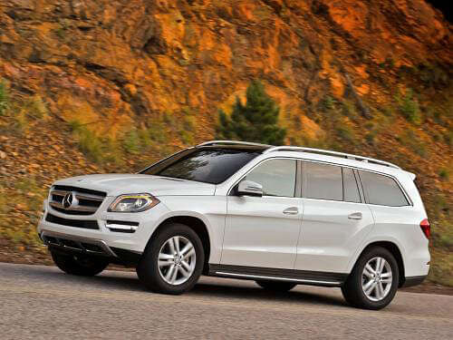 Mercedes-Benz GL Driving Shot