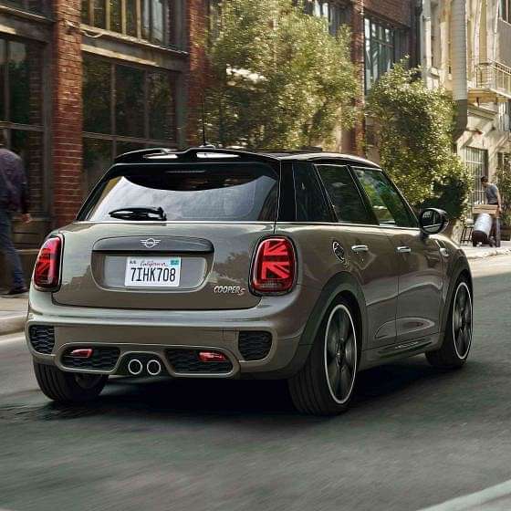 Mini 5 Door Rear Profile