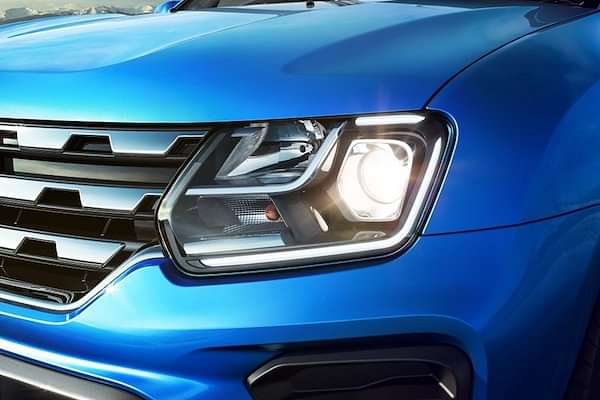 Renault Duster 2021-2022 Headlight