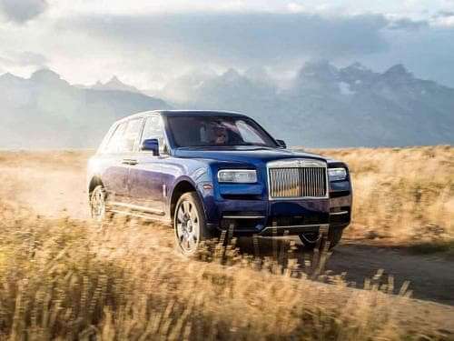 Rolls-Royce Cullinan Right Front Three Quarter