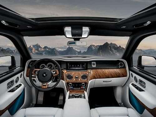 Rolls-Royce Cullinan Dashboard