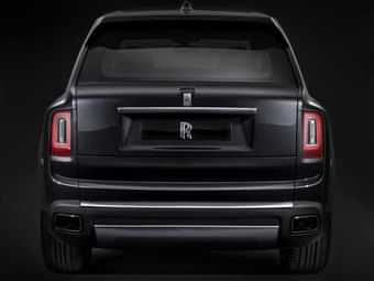 Rolls-Royce Cullinan Rear View Rolls-Royce Cullinan Rear View