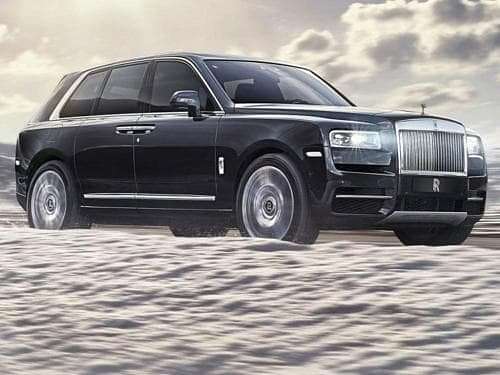 Rolls-Royce Cullinan Right Front Three Quarter