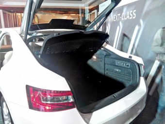 Skoda Superb 2017-2020  Skoda Superb 2017-2020