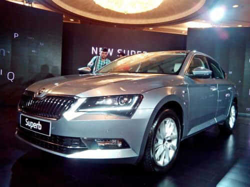 Skoda Superb 2017-2020 image Skoda Superb 2017-2020 image