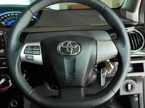 Toyota Etios Cross 2012 - 2020 image