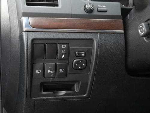 Toyota Land Cruiser image