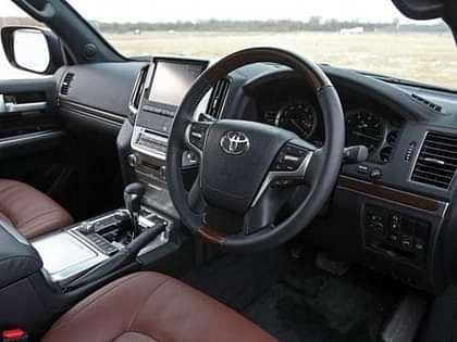 Toyota Land Cruiser undefined