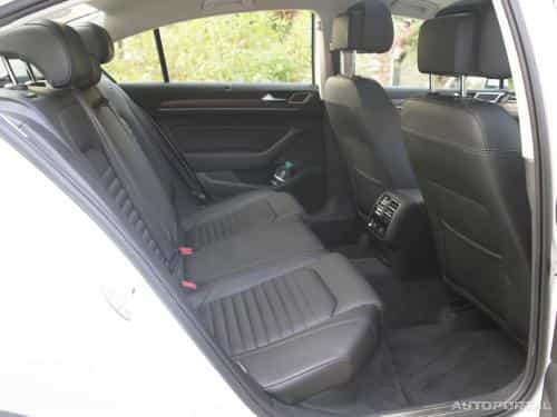 Volkswagen Passat  2014-2020 image