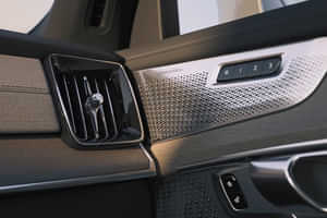 XC90 19-Speaker Bowers & Wilkins Sound System XC90 19-Speaker Bowers & Wilkins Sound System