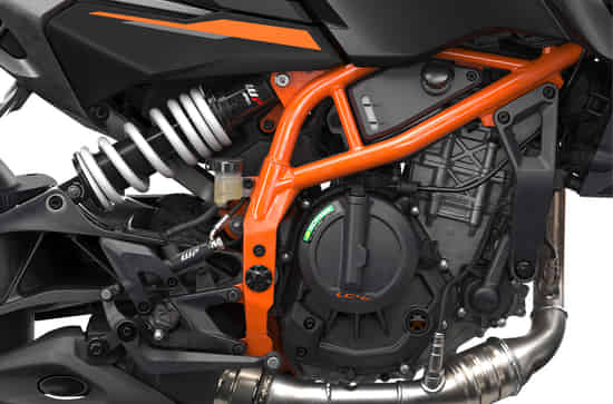 390 Duke 399 cc Liquid-Cooled Engine (46 PS, 39 Nm)