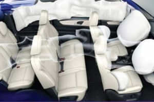 XUV700 7 Airbags XUV700 7 Airbags