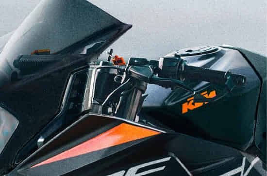 RC 200 Adjustable Handlebar with Risers