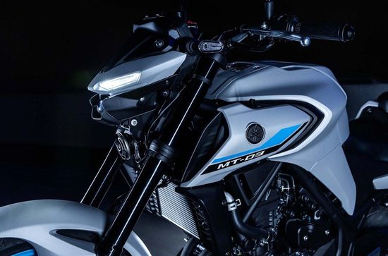 MT 03 Aggressive Naked-Streetfighter Styling