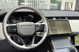 Range Rover Velar Climate Control and Steering mounted control buttons Range Rover Velar Climate Control and Steering mounted control buttons