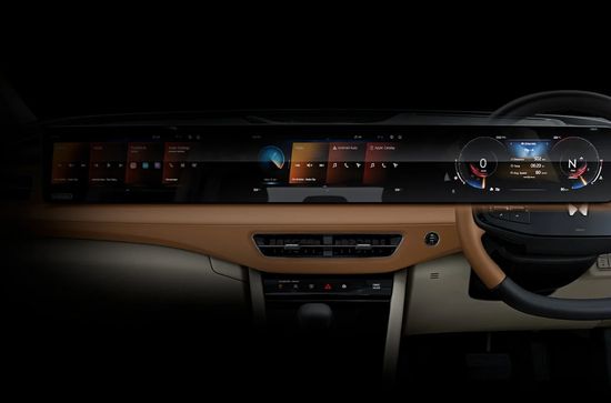 XUV 7X0 Coast-to-Coast Triple HD Screens