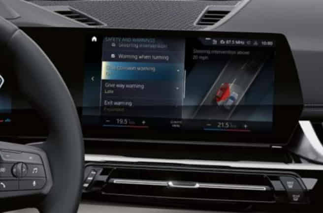 BMW X1 Curved Display