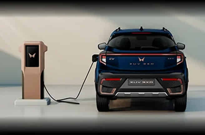 Mahindra XUV 3X0 EV DC Fast Charging