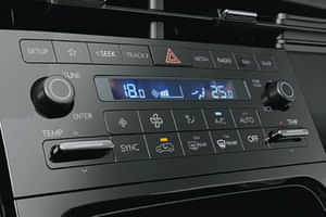 Creta N Line DUAL ZONE AUTO CLIMATE CONTROL Creta N Line DUAL ZONE AUTO CLIMATE CONTROL