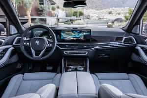 X5 Drivers Cockpit X5 Drivers Cockpit