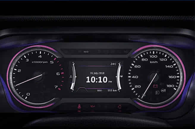 Mahindra Marazzo Driver's display