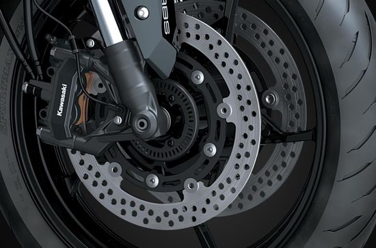 Ninja ZX-4R Dual Front Disc Brake