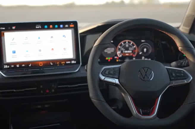 Volkswagen Golf GTI Dual-Zone Climate Control