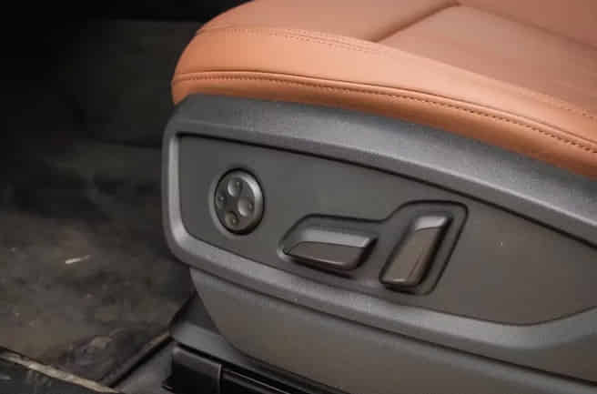Audi Q3 Sportback Electronically Adjustable Seat