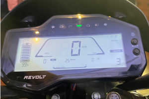 RV1 Fully digital Instrument Console