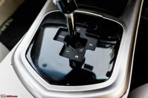 XUV 300 Gear Knob XUV 300 Gear Knob