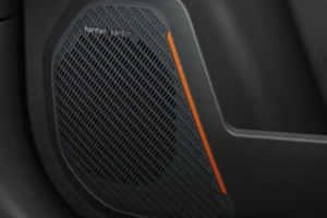 Syros Harman Kardon Premium 8-Speaker Sound System Syros Harman Kardon Premium 8-Speaker Sound System