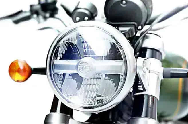 Royal Enfield Super Meteor 650 LED Headlamp and Taillamp
