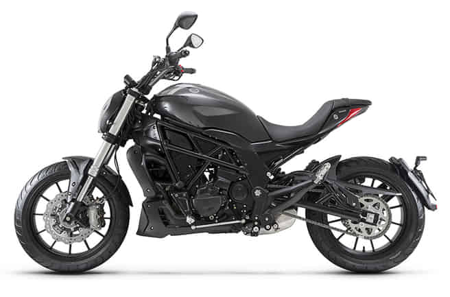 Benelli 502 C Low Seat Height Design