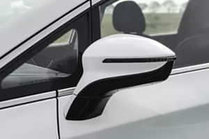 E6 Electric 2021-2024 ORVM Blinker E6 Electric 2021-2024 ORVM Blinker