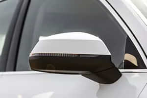 Q5 ORVM Blinker Q5 ORVM Blinker