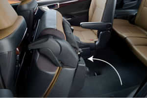 Innova Crysta One-Touch Tumble Second Row Seat Innova Crysta One-Touch Tumble Second Row Seat