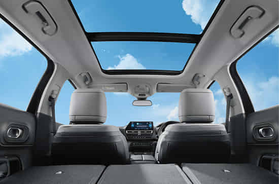 C5 Aircross Panoramic Sunroof