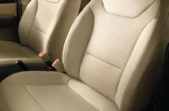 Mahindra Bolero Side-Facing Jump Seats (7-Seater Layout)