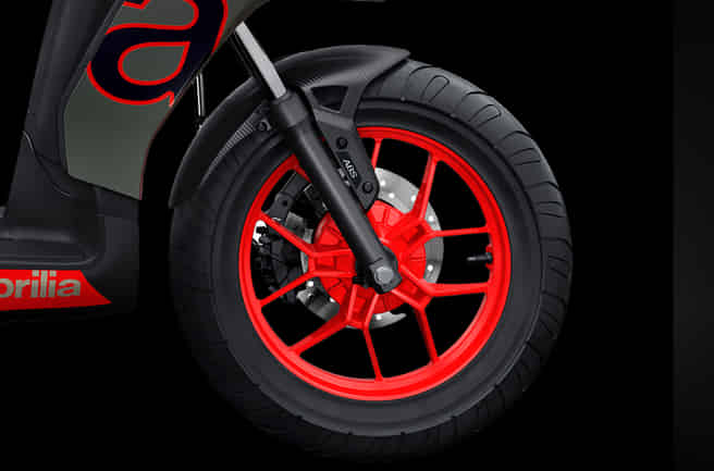 Aprilia SR 175 Single-Channel ABS with Combi Brake System