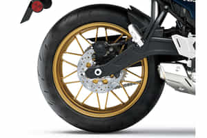 Z650 RS Spoke-style cast wheels