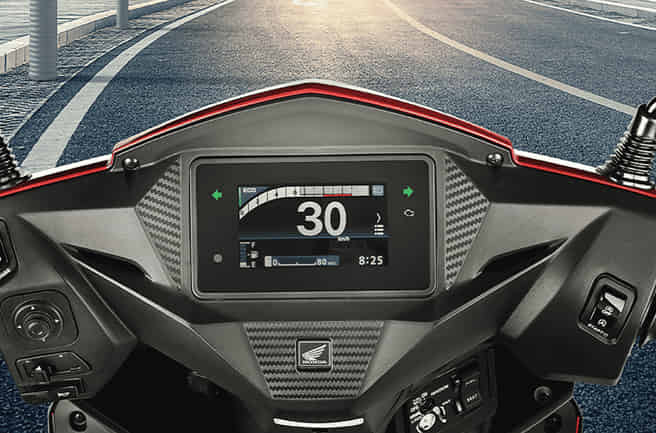 Honda  Dio The Honda Dio gets a 10.67 cm TFT digital display 